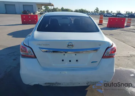 2013 Nissan Altima 2.5 S z USA, uszkodzony, nr VIN 1N4AL3AP1DC237485